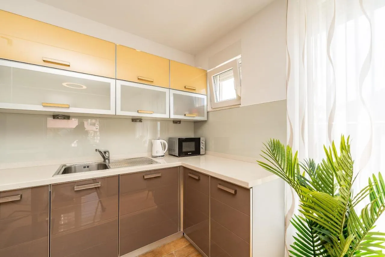 Deluxe Apartman Anita1 Zadar 0*,